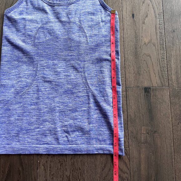 Lululemon Swiftly Tech Racerback Tank Top Size 4 Heather Purple Gym Yoga Active - Picture 7 of 7